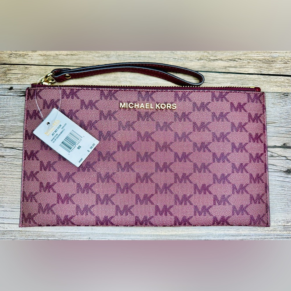 Michael Kors Jet Set MK Signature Large Zip Clutch Wristlet